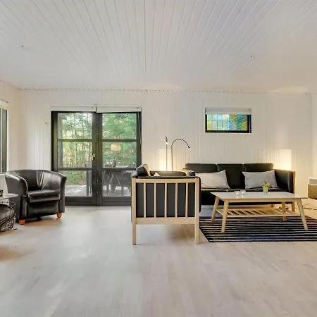 Holiday Siona - 500m From The Sea In Ne Jutland By Interhome Hals